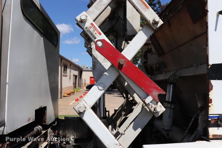 image for item DQ9321 1998 Athey Mobile street sweeper