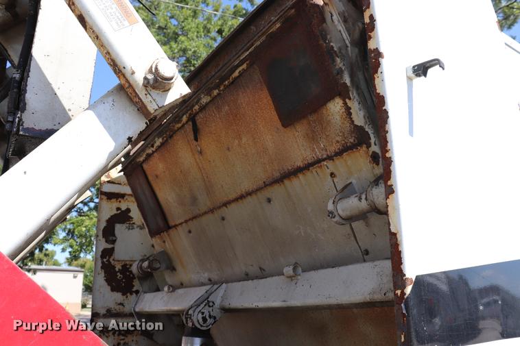 image for item DQ9321 1998 Athey Mobile street sweeper