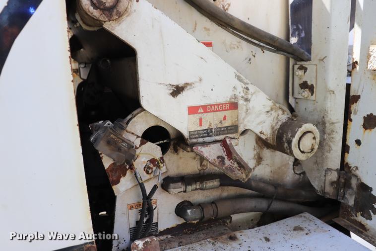 image for item DQ9321 1998 Athey Mobile street sweeper