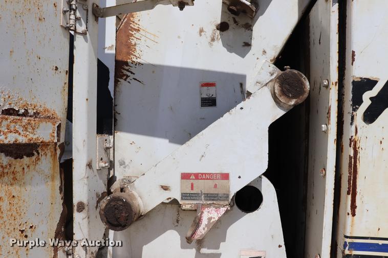 image for item DQ9321 1998 Athey Mobile street sweeper