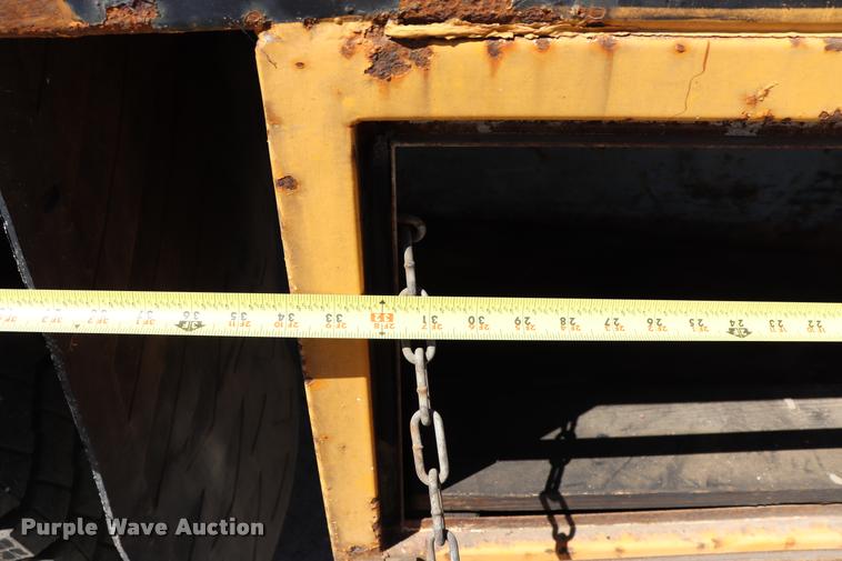 image for item DQ9322 1991 Ford F700 service truck