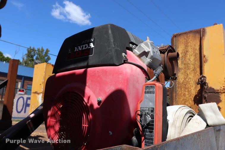 image for item DQ9322 1991 Ford F700 service truck