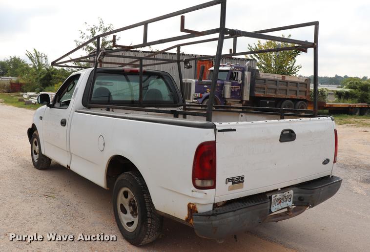 image for item DQ9354 2003 Ford F150 XL pickup truck