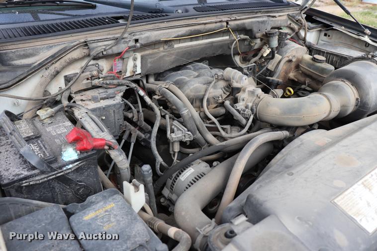 image for item DQ9354 2003 Ford F150 XL pickup truck