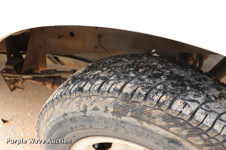 image for item DQ9354 2003 Ford F150 XL pickup truck