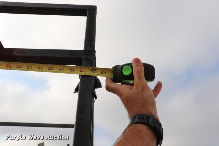 image for item DQ9354 2003 Ford F150 XL pickup truck