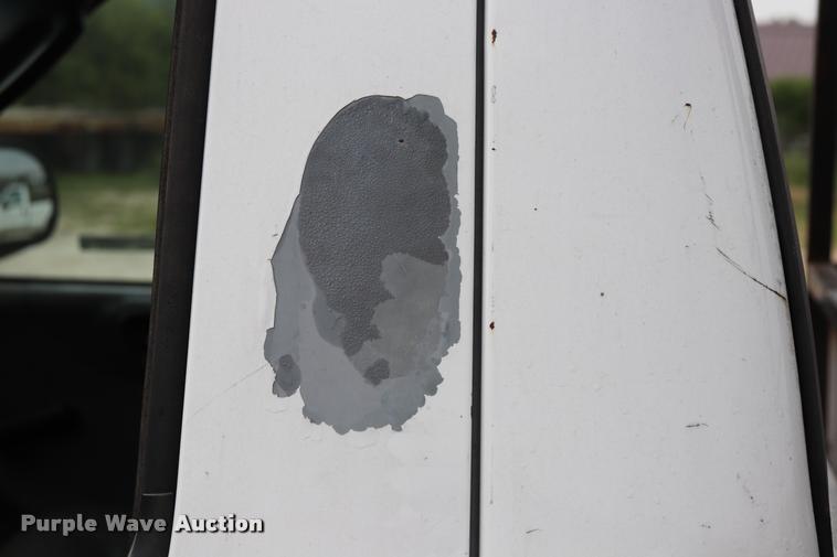 image for item DQ9354 2003 Ford F150 XL pickup truck