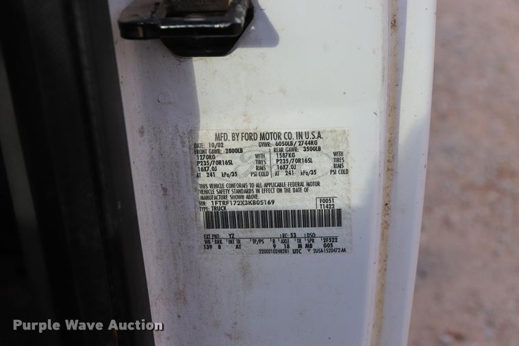 image for item DQ9354 2003 Ford F150 XL pickup truck