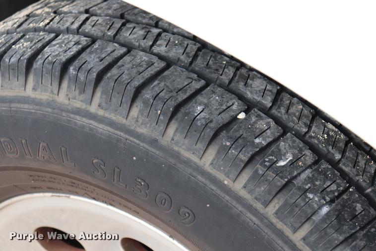 image for item DQ9355 2005 Ford F250 Super Duty XL pickup truck