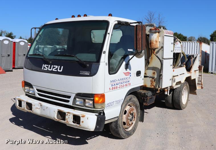 image for item DQ9380 2003 Isuzu NPR vacuum truck