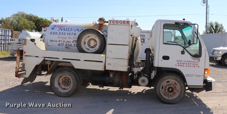 image for item DQ9380 2003 Isuzu NPR vacuum truck