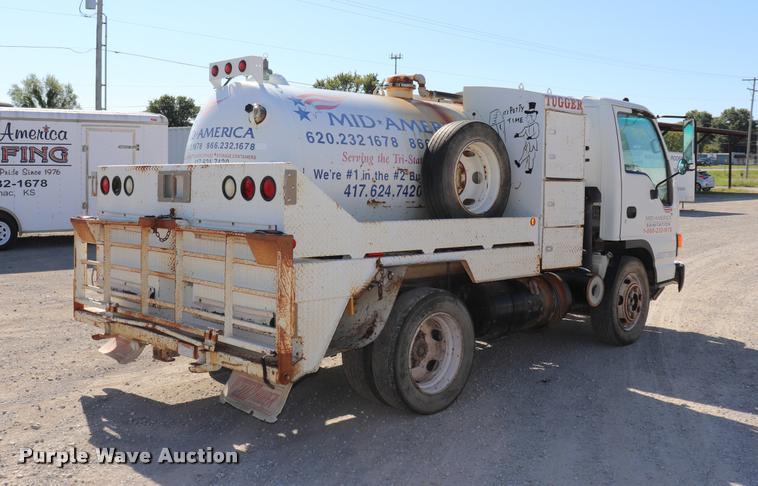 image for item DQ9380 2003 Isuzu NPR vacuum truck