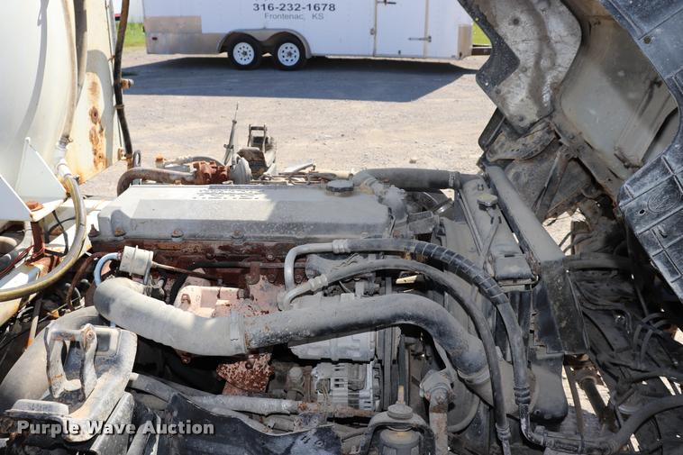 image for item DQ9380 2003 Isuzu NPR vacuum truck