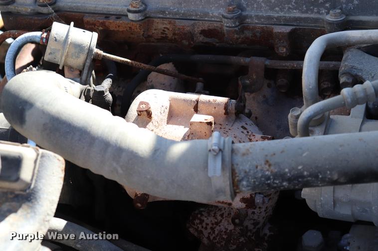 image for item DQ9380 2003 Isuzu NPR vacuum truck