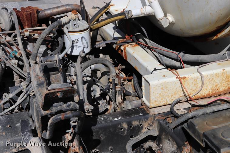 image for item DQ9380 2003 Isuzu NPR vacuum truck