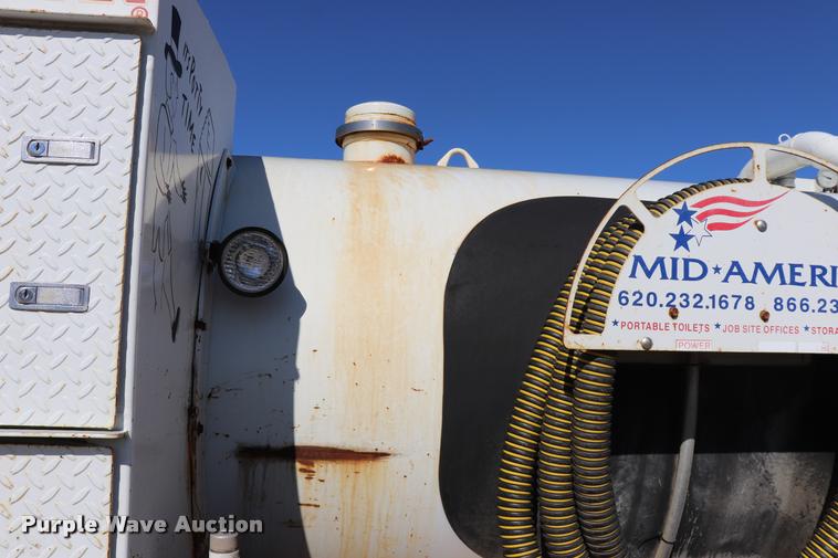 image for item DQ9380 2003 Isuzu NPR vacuum truck