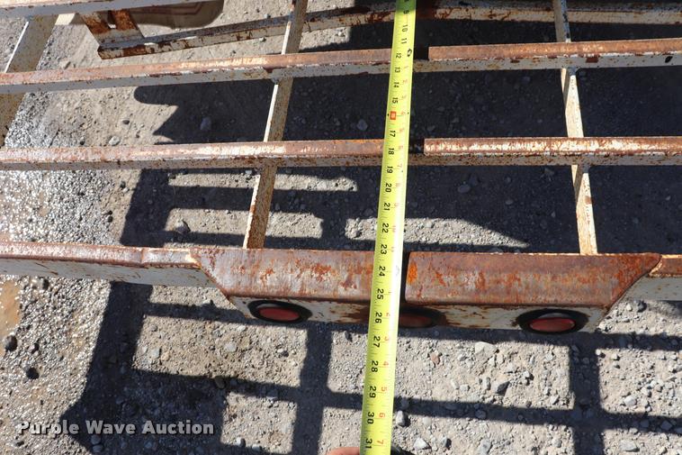 image for item DQ9380 2003 Isuzu NPR vacuum truck