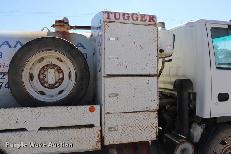 image for item DQ9380 2003 Isuzu NPR vacuum truck