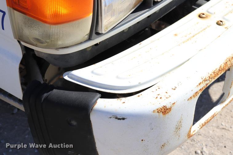 image for item DQ9380 2003 Isuzu NPR vacuum truck