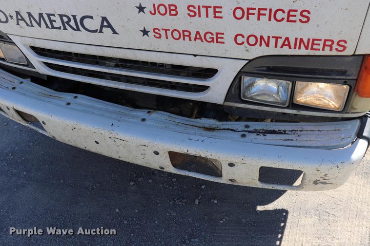 image for item DQ9381 1999 Isuzu NPR vacuum truck