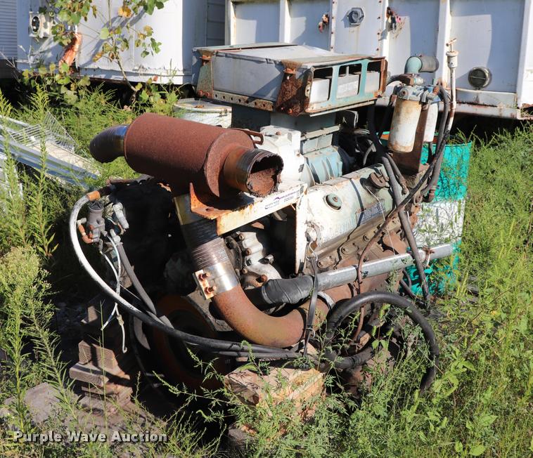 image for item DQ9383 Detroit Diesel eight cylinder diesel engine