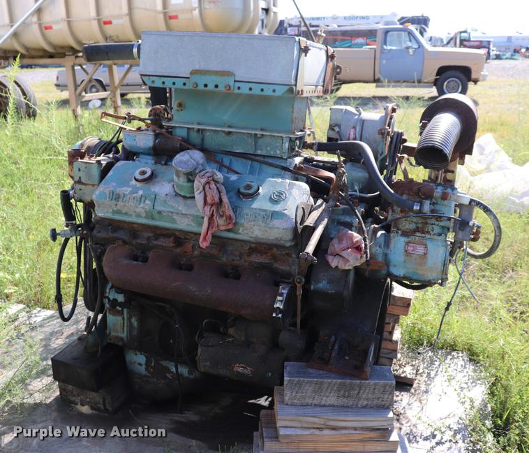 image for item DQ9383 Detroit Diesel eight cylinder diesel engine