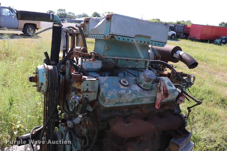 image for item DQ9383 Detroit Diesel eight cylinder diesel engine