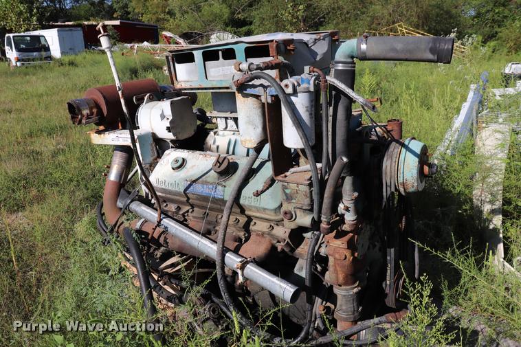 image for item DQ9383 Detroit Diesel eight cylinder diesel engine