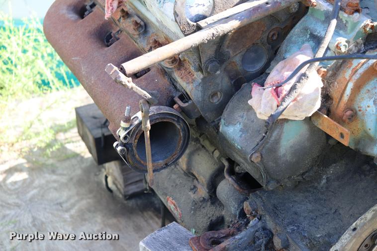 image for item DQ9383 Detroit Diesel eight cylinder diesel engine