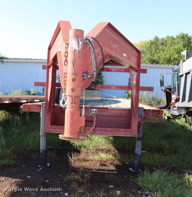 image for item DQ9384 1997 PJ equipment trailer