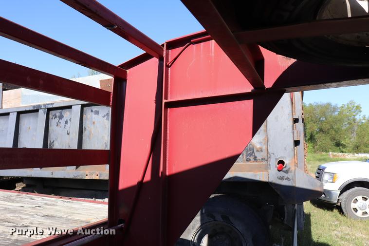 image for item DQ9384 1997 PJ equipment trailer