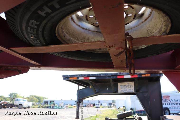 image for item DQ9384 1997 PJ equipment trailer