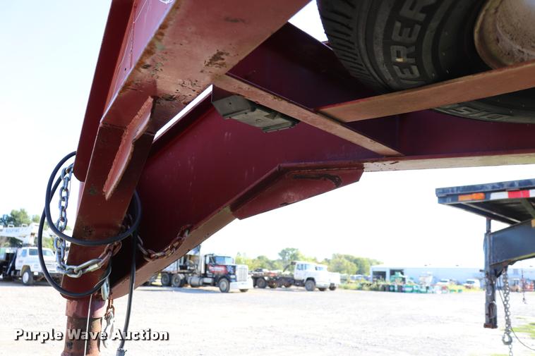 image for item DQ9384 1997 PJ equipment trailer