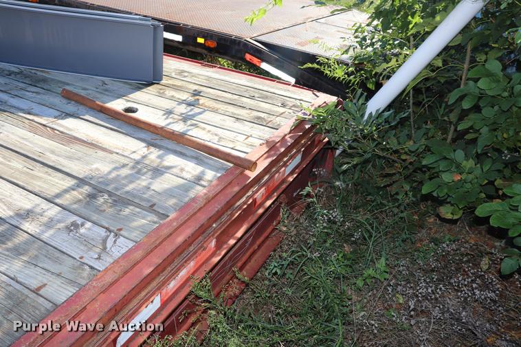 image for item DQ9384 1997 PJ equipment trailer