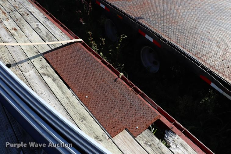 image for item DQ9384 1997 PJ equipment trailer