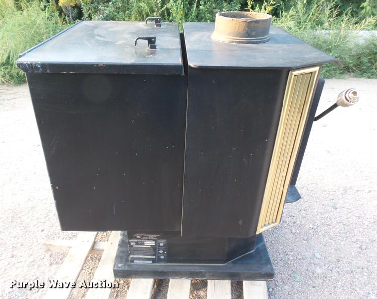 image for item DR9221 Englander pellet stove