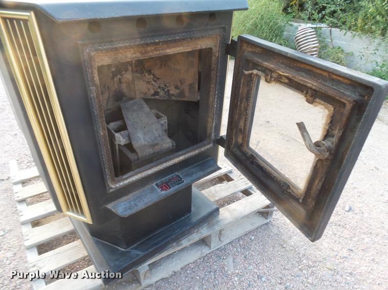 image for item DR9221 Englander pellet stove