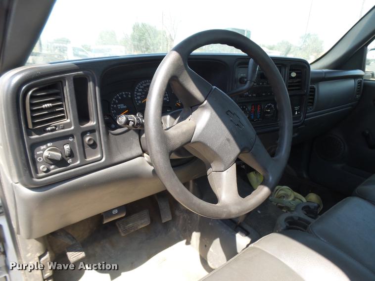 image for item DR9227 2006 Chevrolet Silverado 2500HD pickup truck