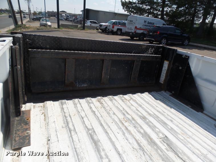 image for item DR9227 2006 Chevrolet Silverado 2500HD pickup truck