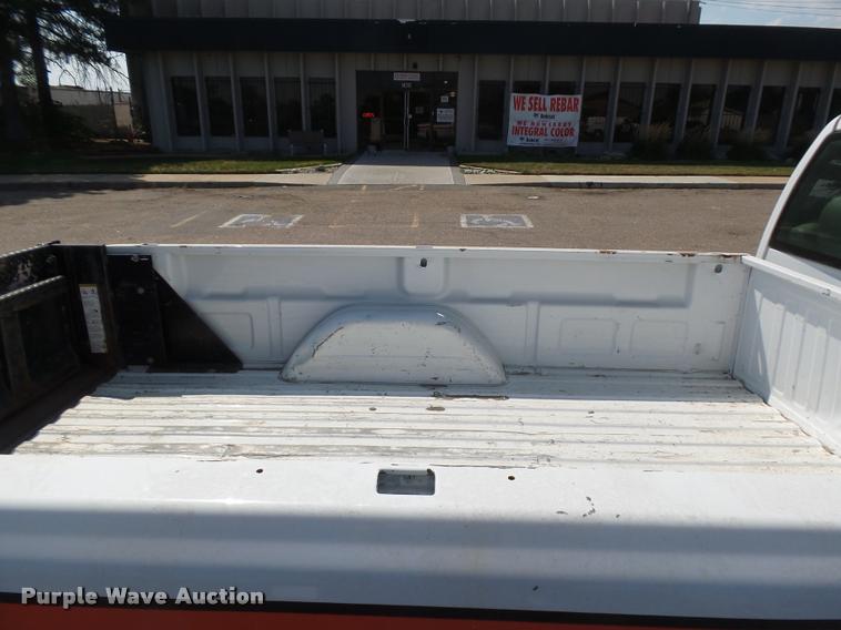 image for item DR9227 2006 Chevrolet Silverado 2500HD pickup truck