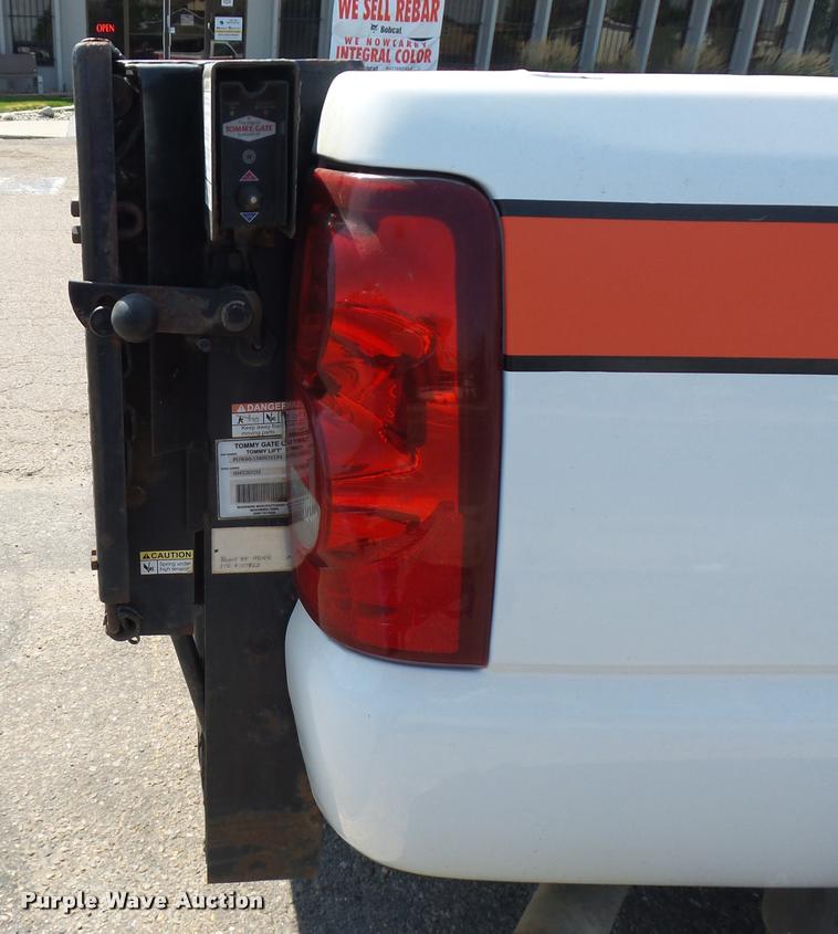 image for item DR9227 2006 Chevrolet Silverado 2500HD pickup truck