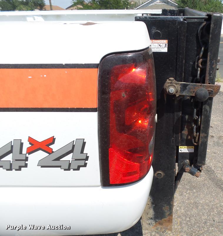 image for item DR9227 2006 Chevrolet Silverado 2500HD pickup truck