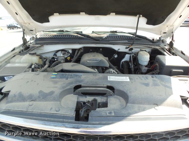 image for item DR9227 2006 Chevrolet Silverado 2500HD pickup truck