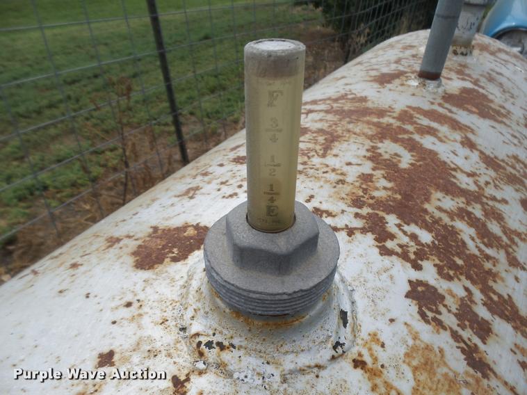 image for item DR9238 Fuel tank