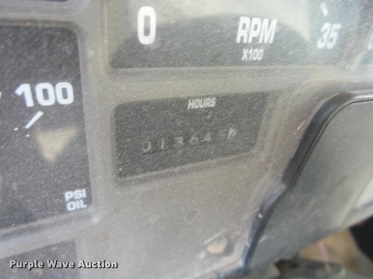 image for item J8593 2001 International 4700LPX service truck