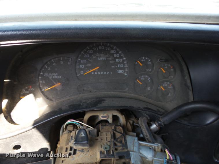 image for item J8597 2006 Chevrolet 2500HD pickup truck