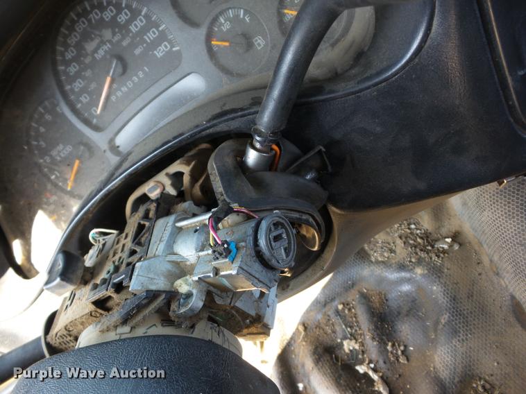 image for item J8597 2006 Chevrolet 2500HD pickup truck