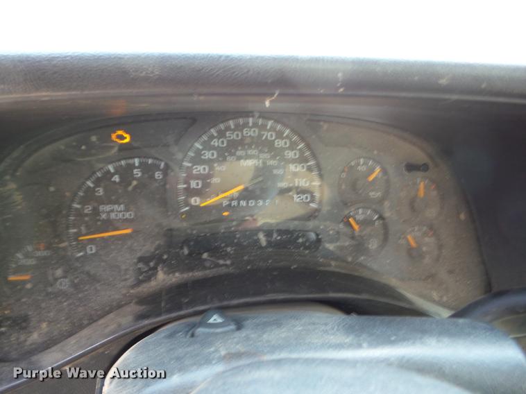 image for item J8599 2006 Chevrolet Silverado 2500HD pickup truck