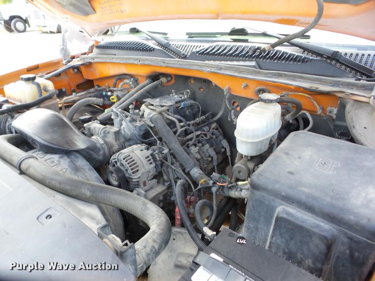 image for item J8599 2006 Chevrolet Silverado 2500HD pickup truck