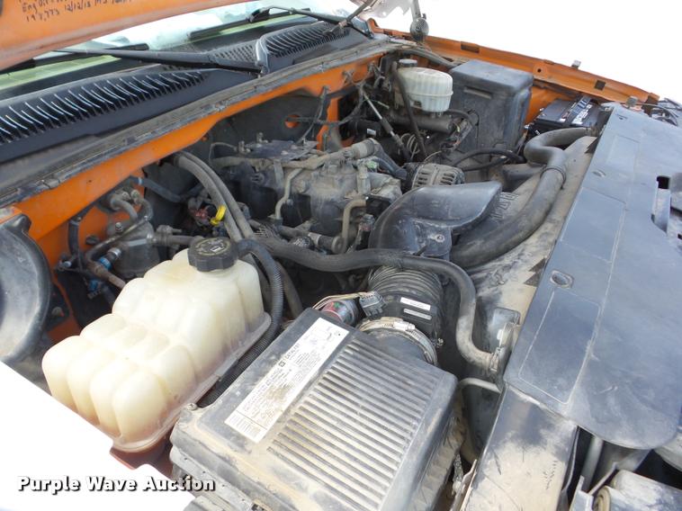 image for item J8599 2006 Chevrolet Silverado 2500HD pickup truck